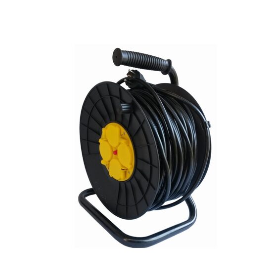 Pagarinātājs ar spoli 4 hermētiskas ligzdas | 3x2,5mm2 | 40 m (EG-0050)